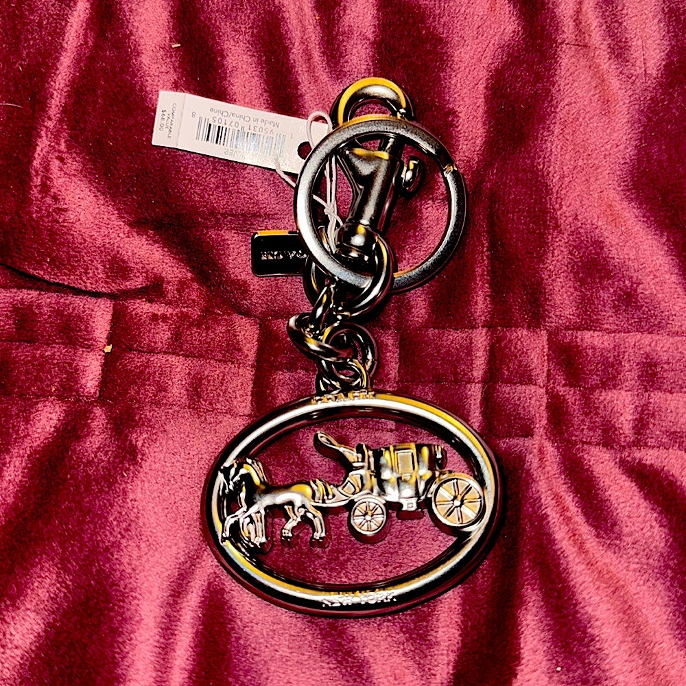 COACH - HORSE & CARRIAGE BAG CHARM/KEYCHAIN (NWT) silver 5397